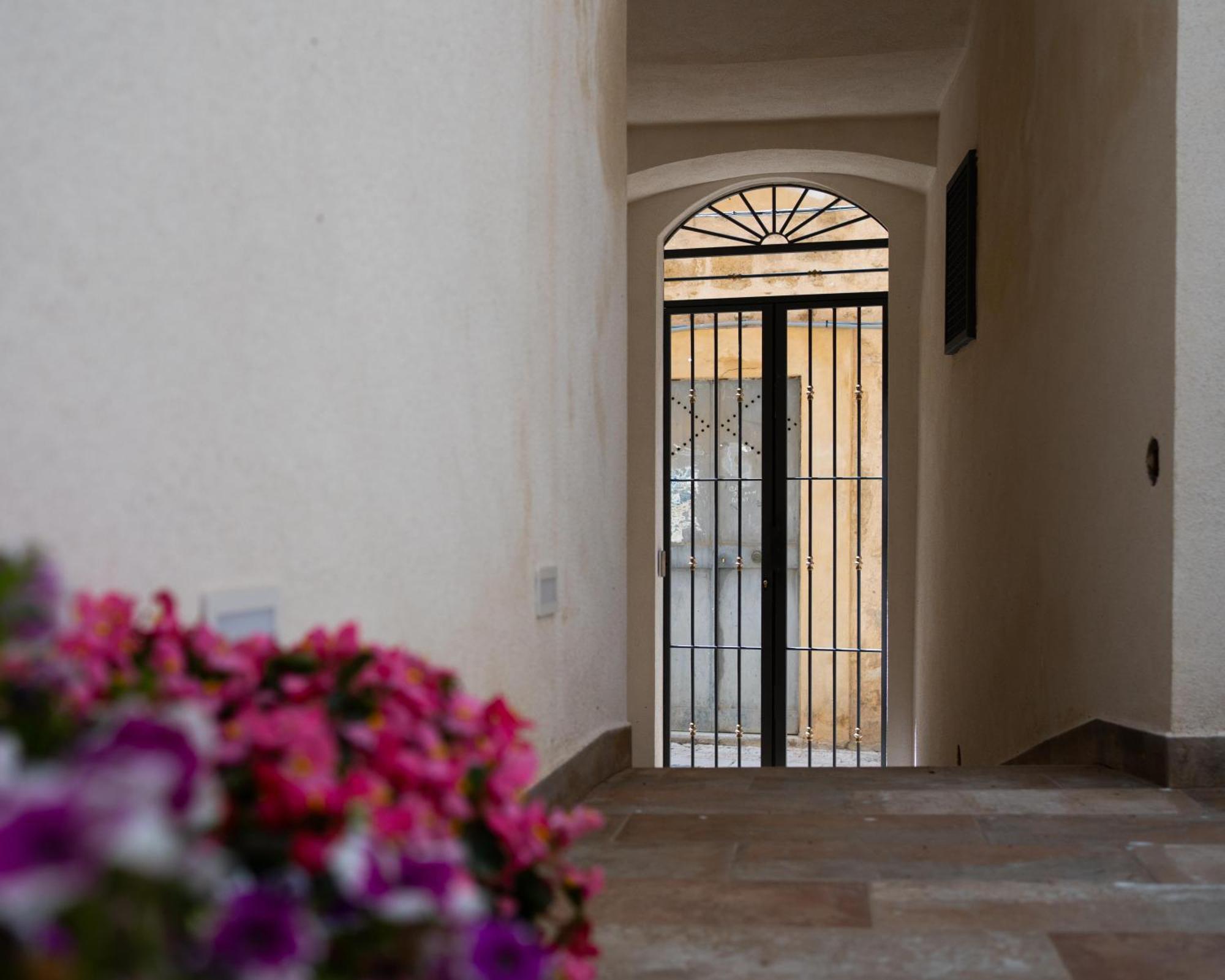 Sofi' Center Rooms Sciacca Exterior photo